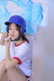 人妖在线播放